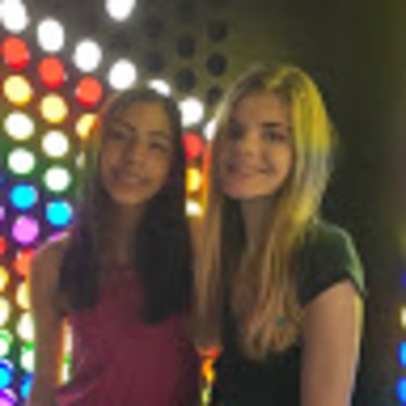 Meet your Posher, Laraleigh - Picture 1 of 3